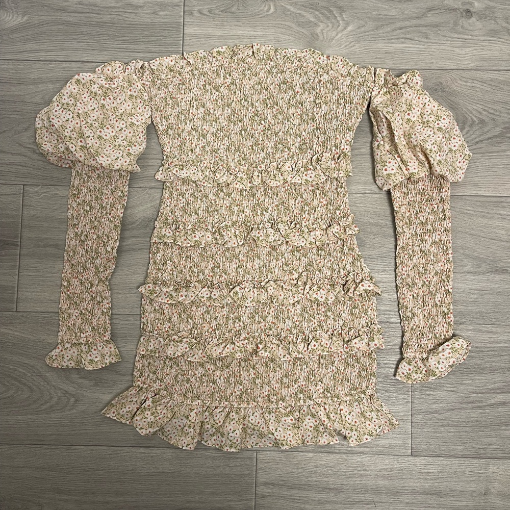 Brand New Designer Floral Puff Sleeve Dress